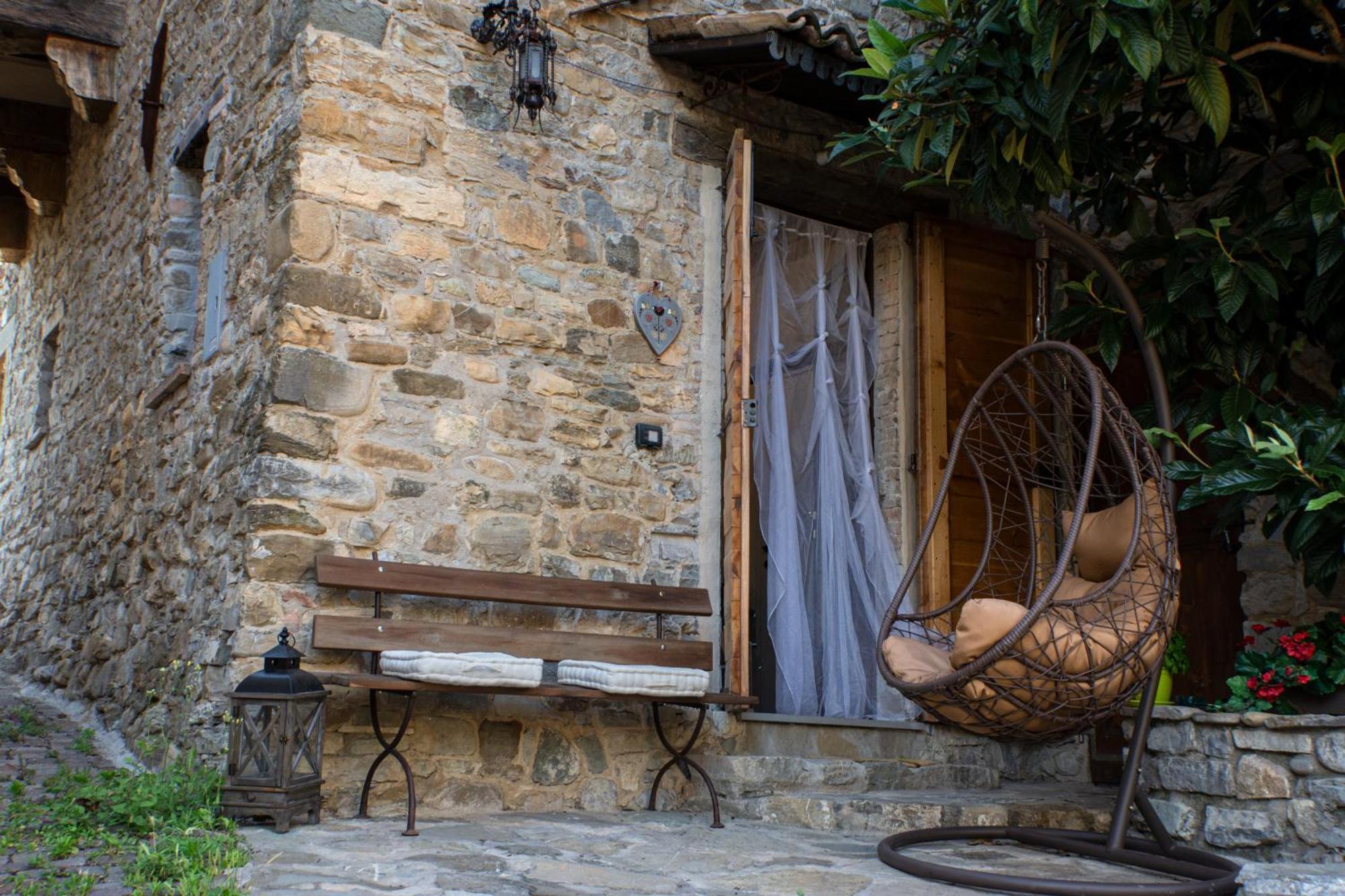 Il Nido Di Matilde _Monolocale Design Sul Fiume_ Apartment Rossena Exterior photo